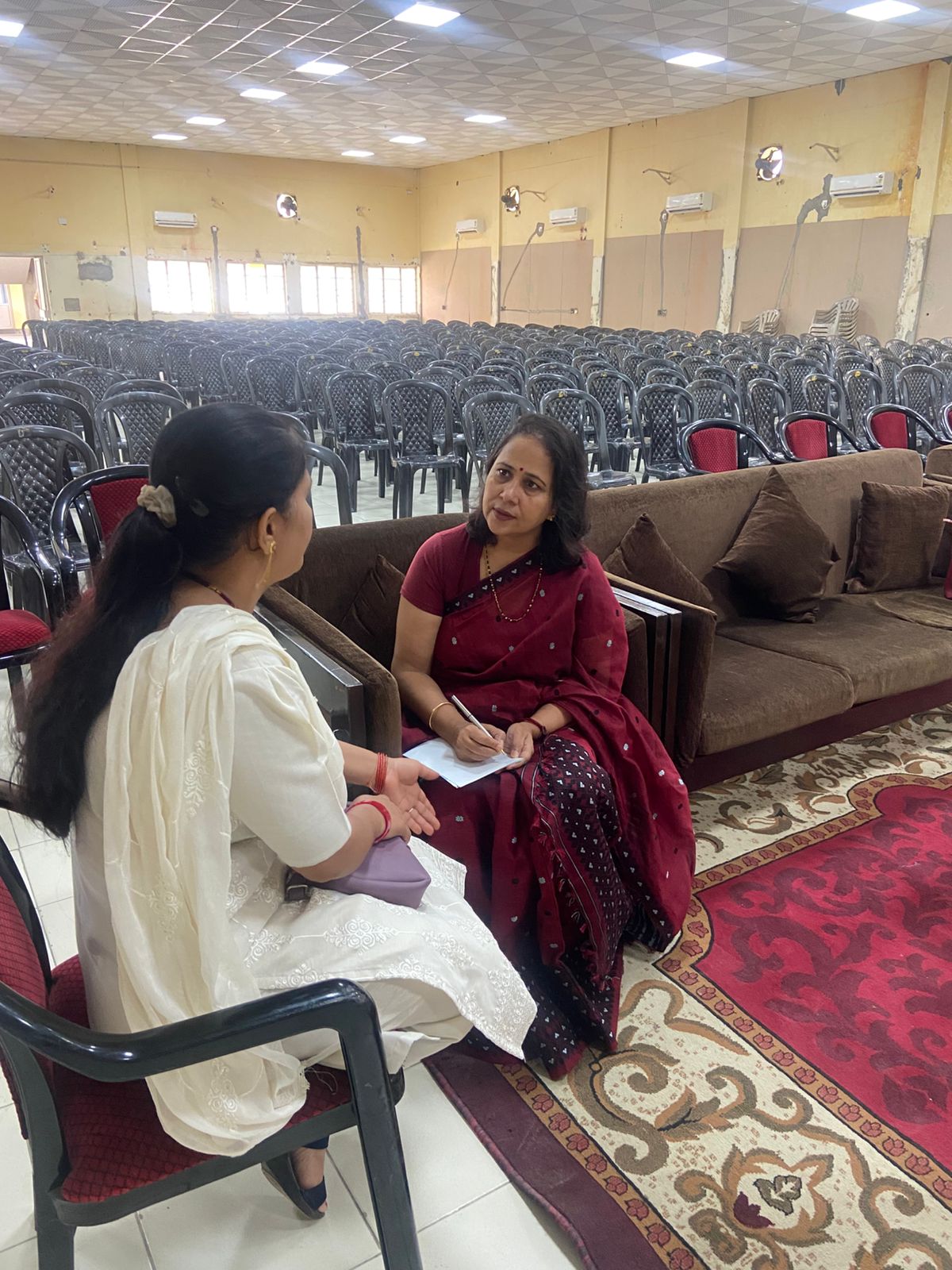 Speaker guiding students.