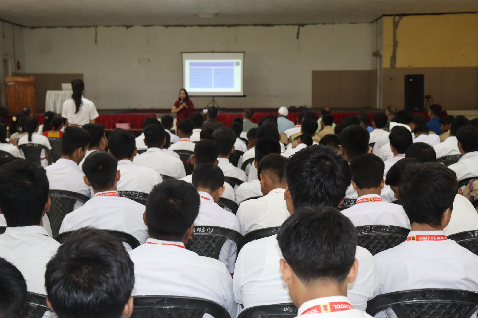Group photo with students and faculty.