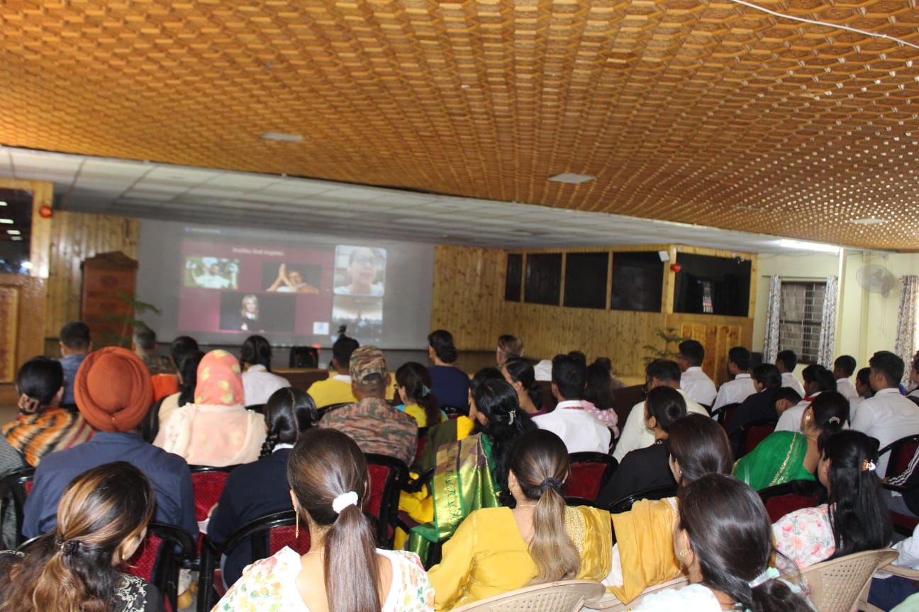 Group photo with students and teachers.